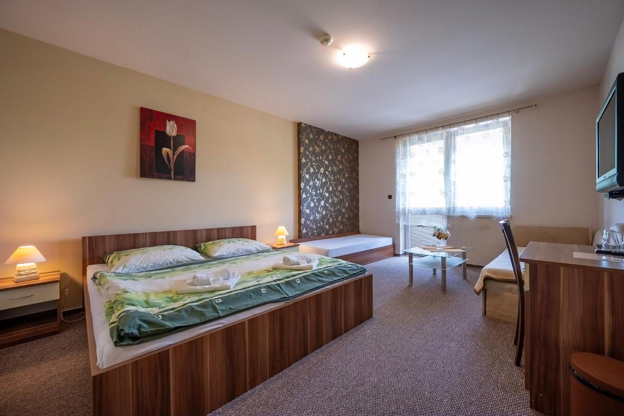 Penzion Zivka Závažná Poruba Esterno foto